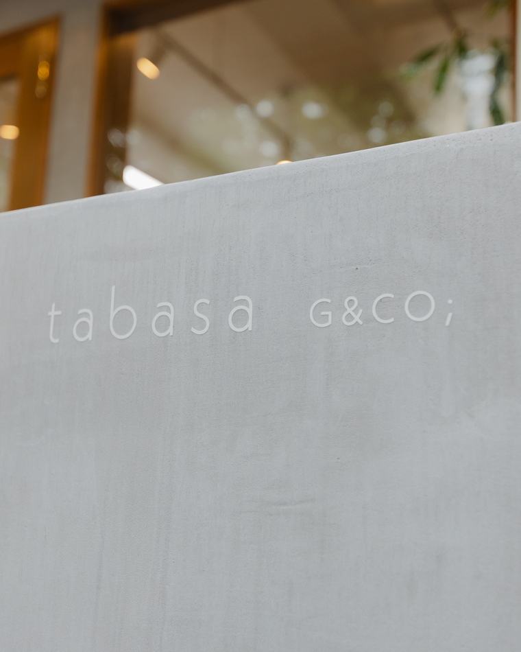 北習志野の美容室 tabasa G&Co のサイン